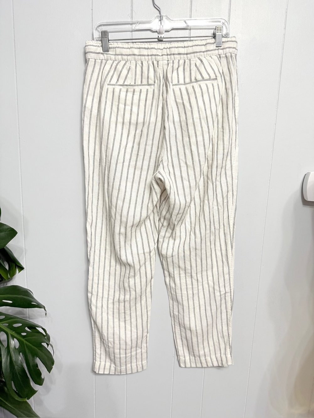 GAP white Pants with Black Vertical Stripes - Picture 2 of 8